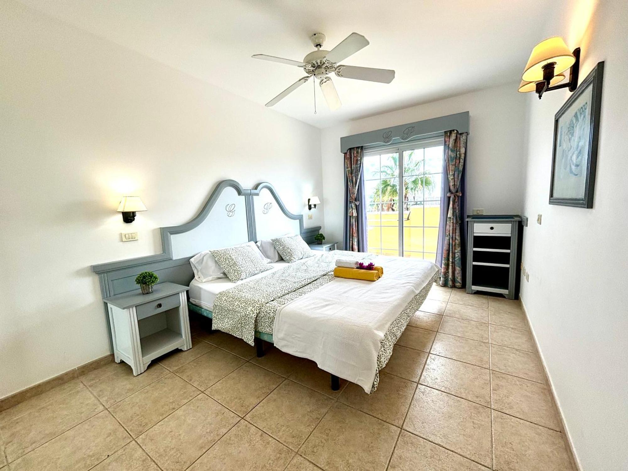 Happy Granada Apartment Los Cristianos  Luaran gambar